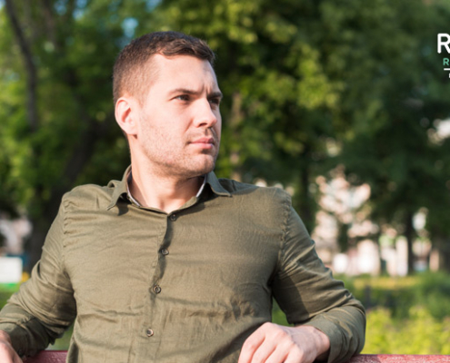 signs of opioid addiction
